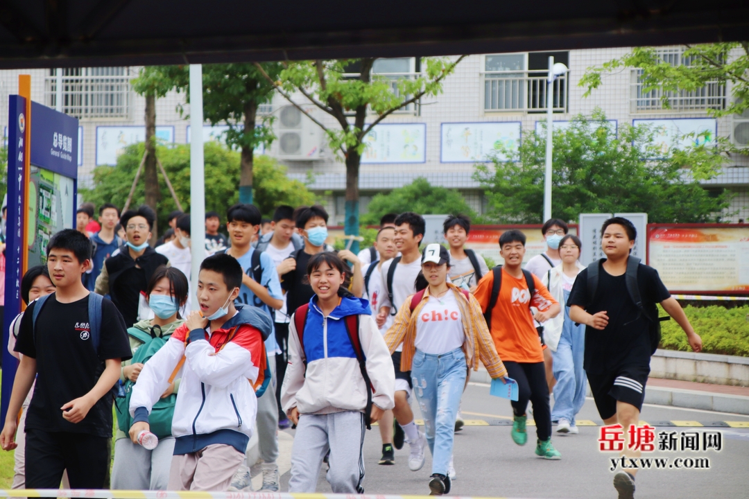 中考順利結束 7月5日填報志愿