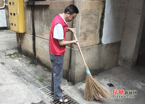 岳塘區(qū)優(yōu)居中心常態(tài)化開展聯(lián)點(diǎn)共建活動(dòng)