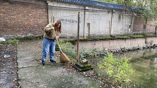 葩金社區(qū)常態(tài)化落實“河長制”工作