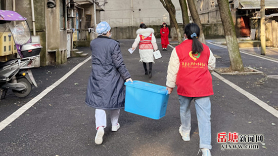 岳塘街道社區(qū)衛(wèi)生服務(wù)中心再行創(chuàng)新舉措 助力新冠疫苗接種