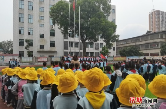 岳塘區(qū)友誼學(xué)校聯(lián)合霞城中心幼兒園開展幼小銜接活動