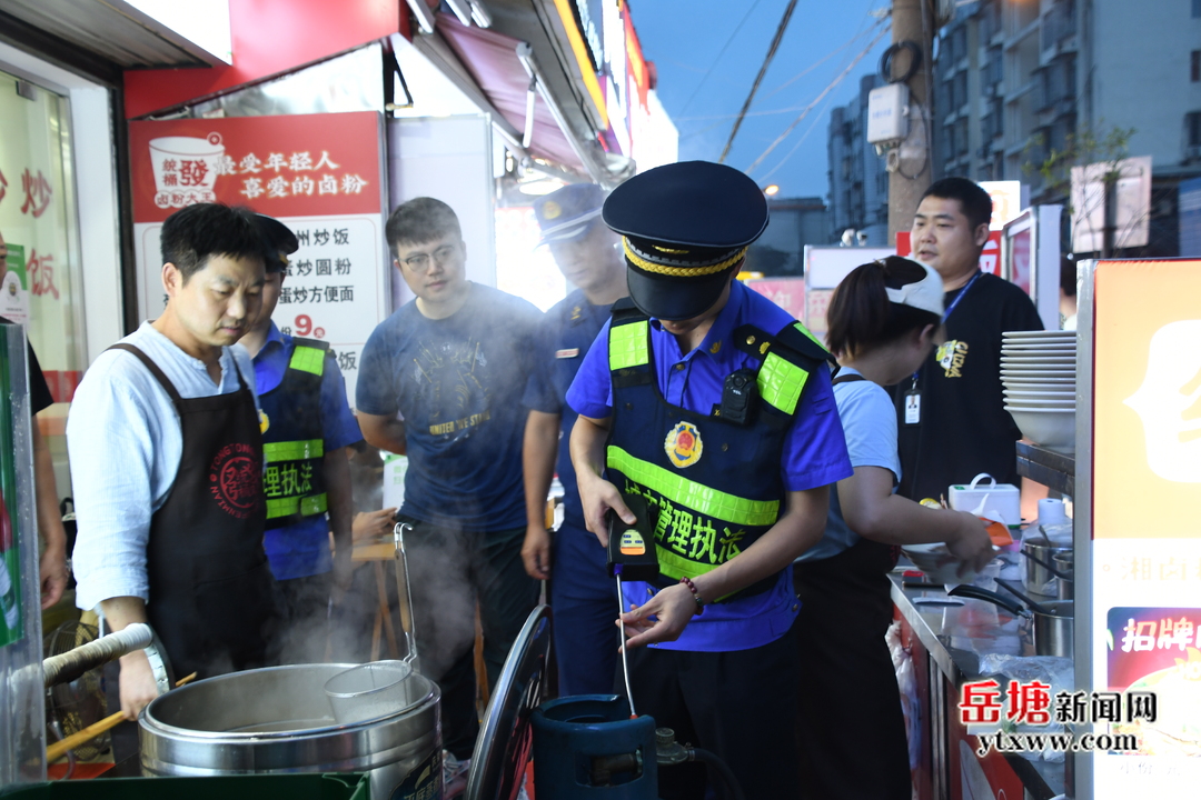 建設(shè)路街道：開(kāi)展燃?xì)獍踩珯z查 筑牢安全防線