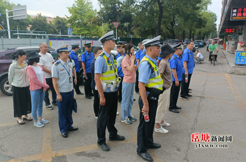 书院路街道：多部门联合开展工业品市场安全检查