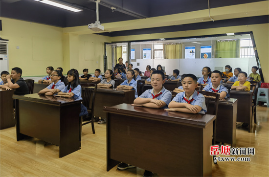 湘机小学教育集团开展 “地灾科普，童心同行”社会实践活动