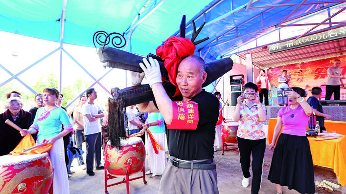 【湘潭日?qǐng)?bào)】賞民俗 祈福祉 話家常  窯洲特色傳統(tǒng)民俗活動(dòng)熱鬧非凡