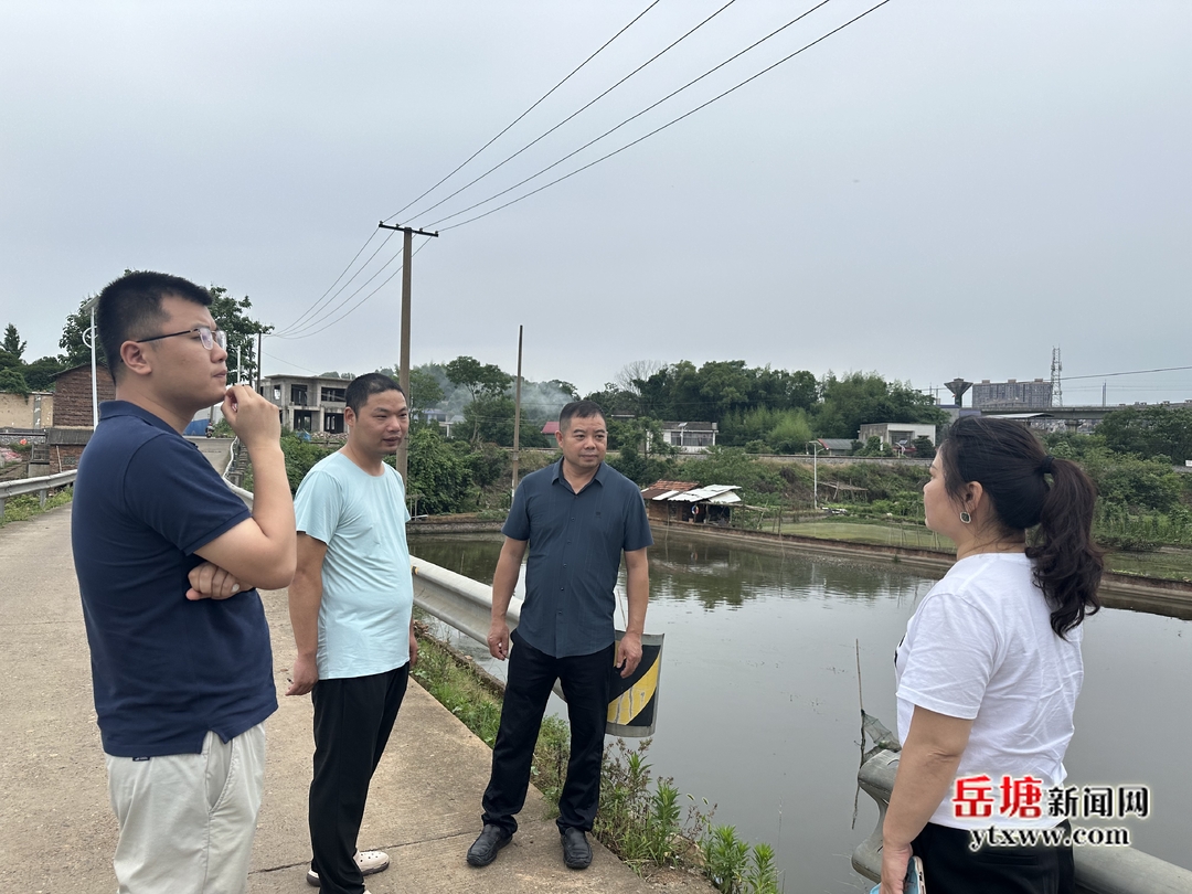 岳塘區(qū)：深入推進(jìn)“路長(zhǎng)制” 精心打造“平安路”