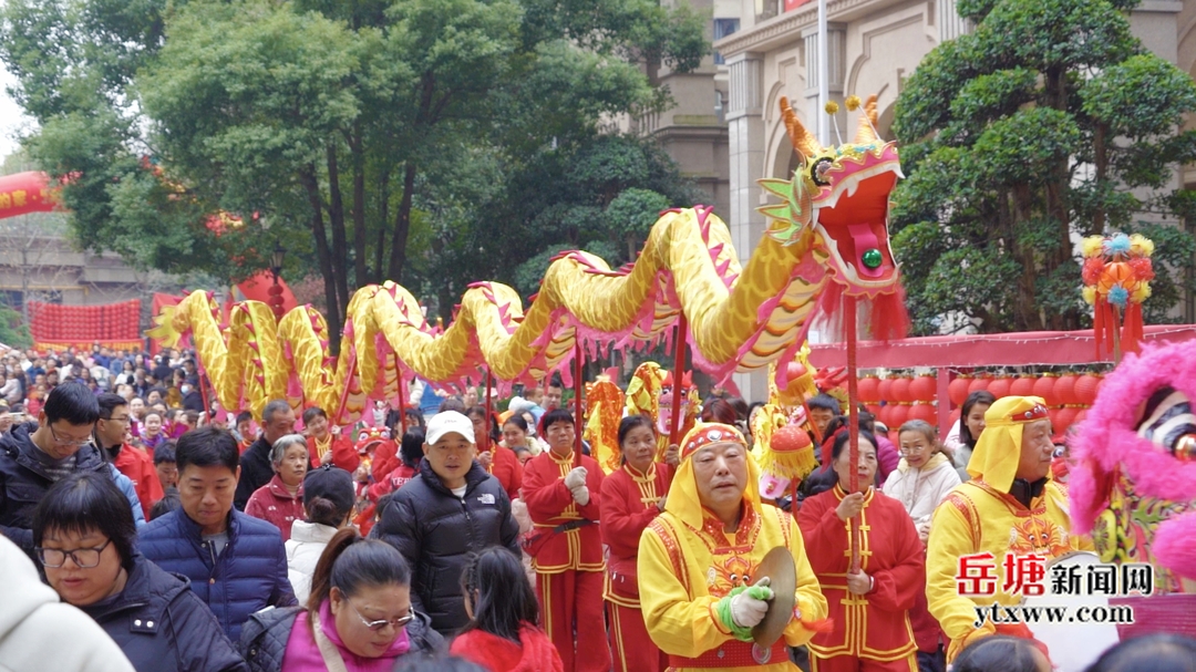 新春走基層 | 新塘里社區(qū)：“年”在一起 “廟”不可言