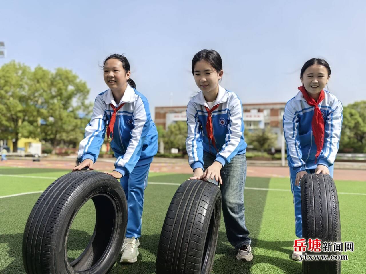 人人都上場！岳塘區(qū)全面加強中小學生全員文體活動