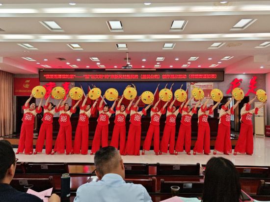 【中新網(wǎng)湖南】湘潭市岳塘區(qū)扎實(shí)開展“規(guī)”出文明“約”來新風(fēng)村規(guī)民約創(chuàng)作展示活動
