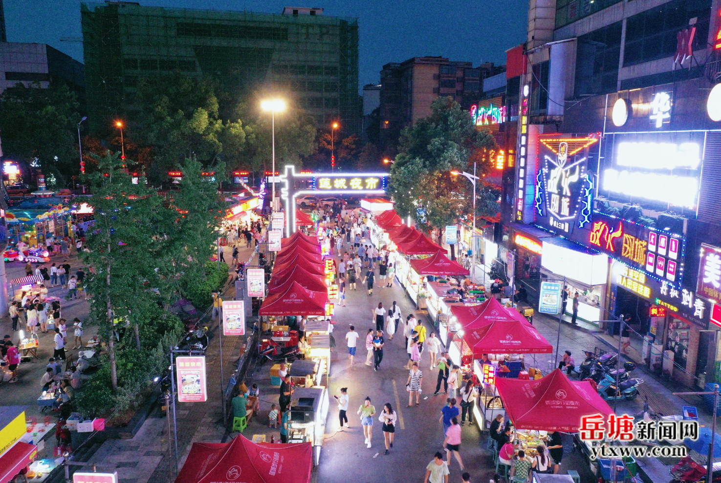 岳塘區(qū)：“清涼經(jīng)濟”乘“熱”而上 夏日消費市場活力十足