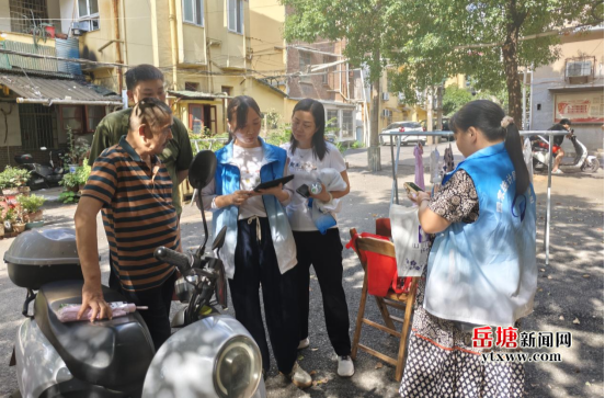 板塘社區(qū)：“三聽三問”解民憂