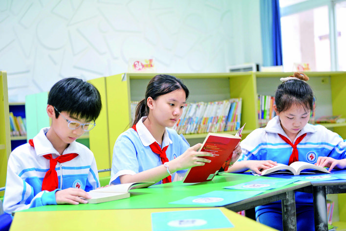 【湘潭日?qǐng)?bào)】徐紫玲：當(dāng)好紅色基因的傳承者