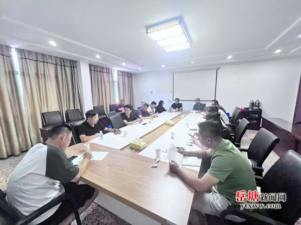 岳塘區(qū)：多措并舉大力推行物業(yè)小區(qū)建筑垃圾處置聯(lián)單管理制度