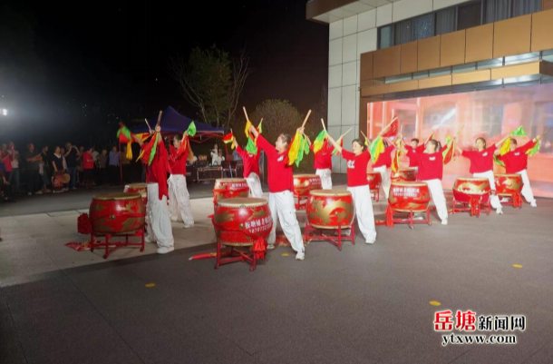 月满华诞 情暖邻里——板塘社区双节同庆欢乐汇活动圆满举行
