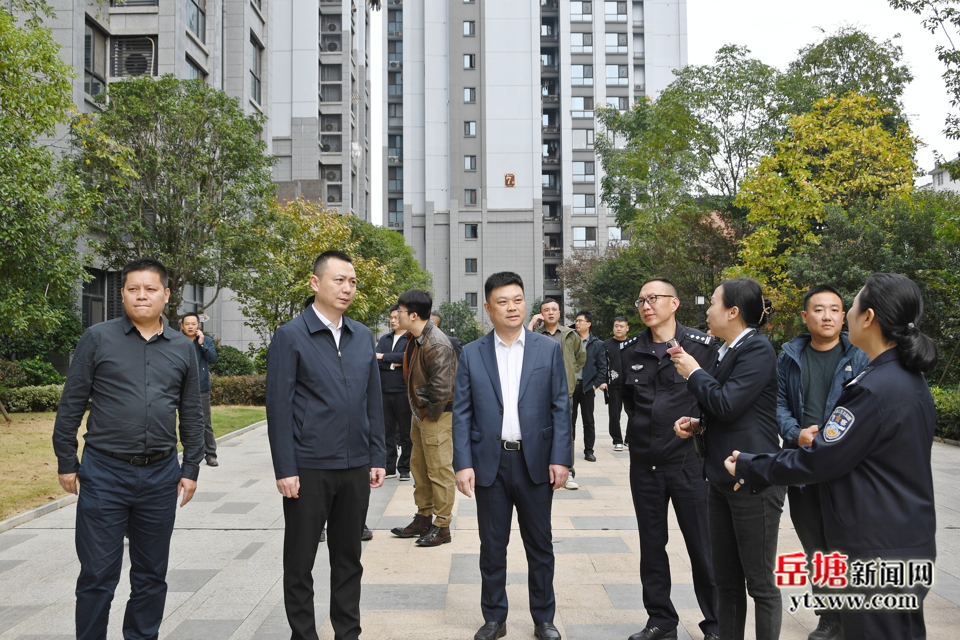 岳塘區(qū)反電詐宣防試點(diǎn)（飛機(jī)坪社區(qū)）工作推進(jìn)會(huì)召開