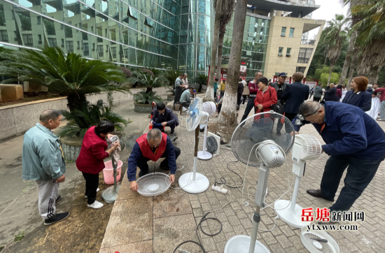 阳光社区：国企退休党员与社区的双向奔赴