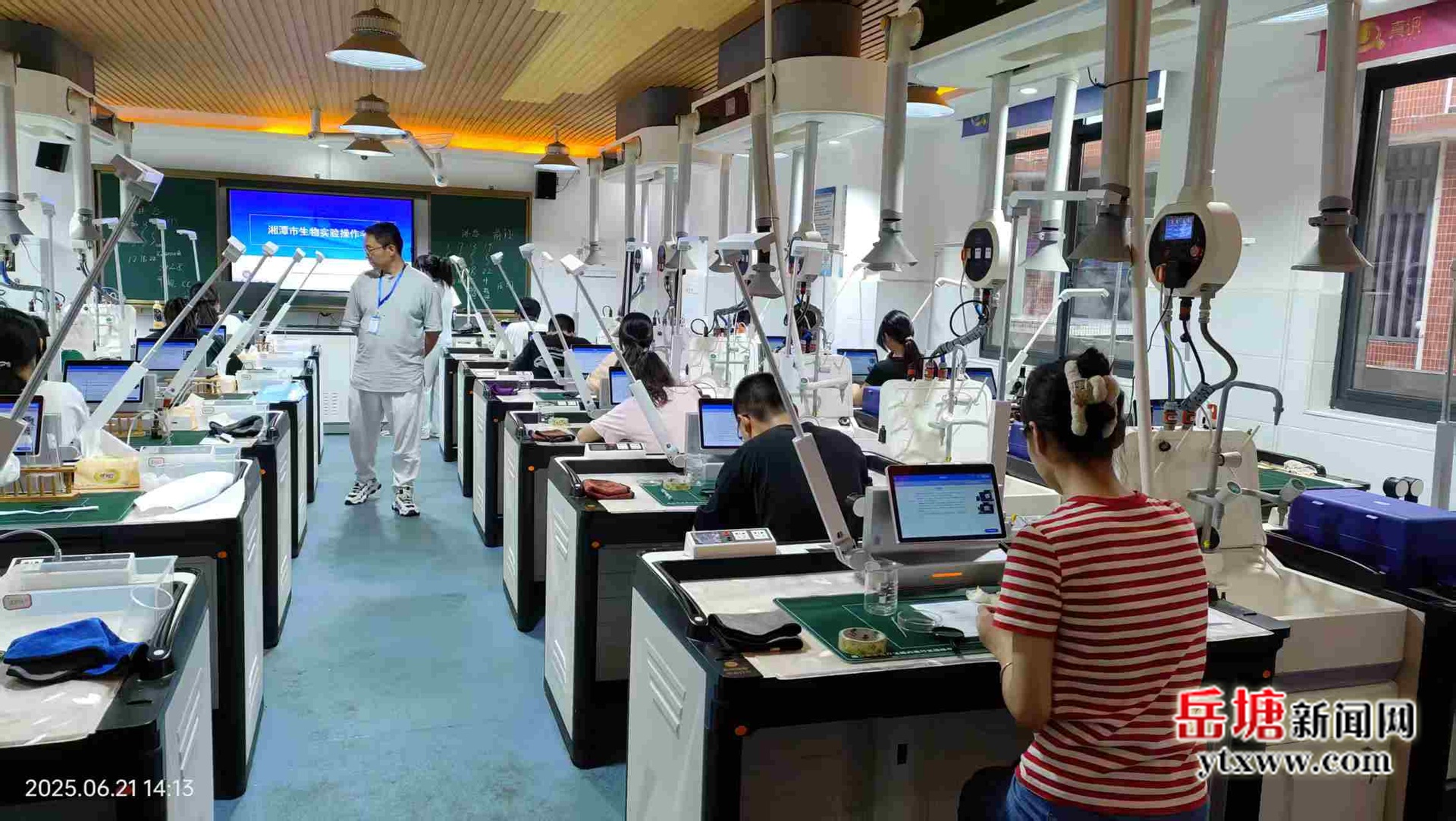 岳塘區(qū)：教育民生實事暖校園 智慧賦能護成長