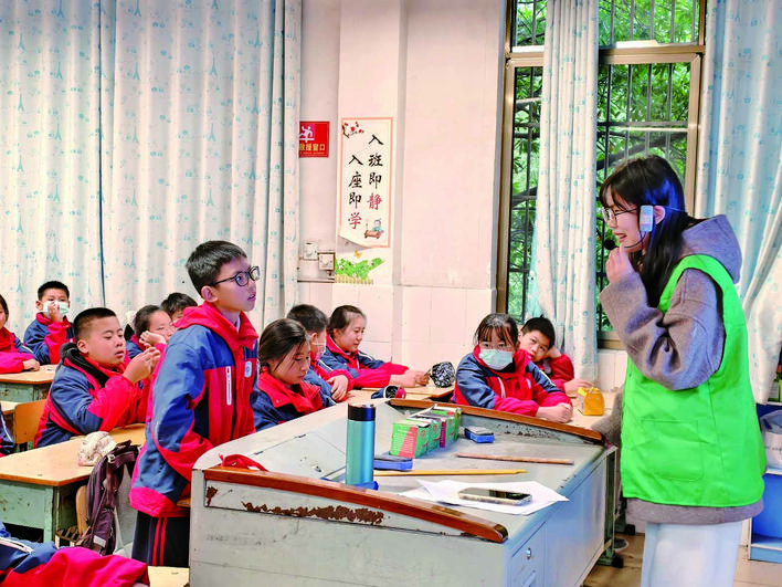 【湘潭日?qǐng)?bào)】環(huán)保宣講進(jìn)校園 綠色理念潤(rùn)心田