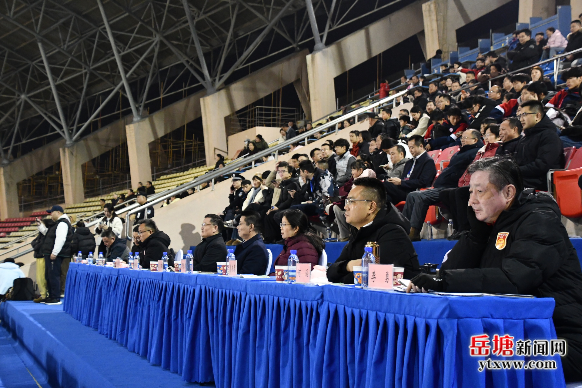 岳塘隊(duì)2:1力克湘鄉(xiāng)隊(duì) 昂首挺進(jìn)湘潭“賀歲杯”決賽