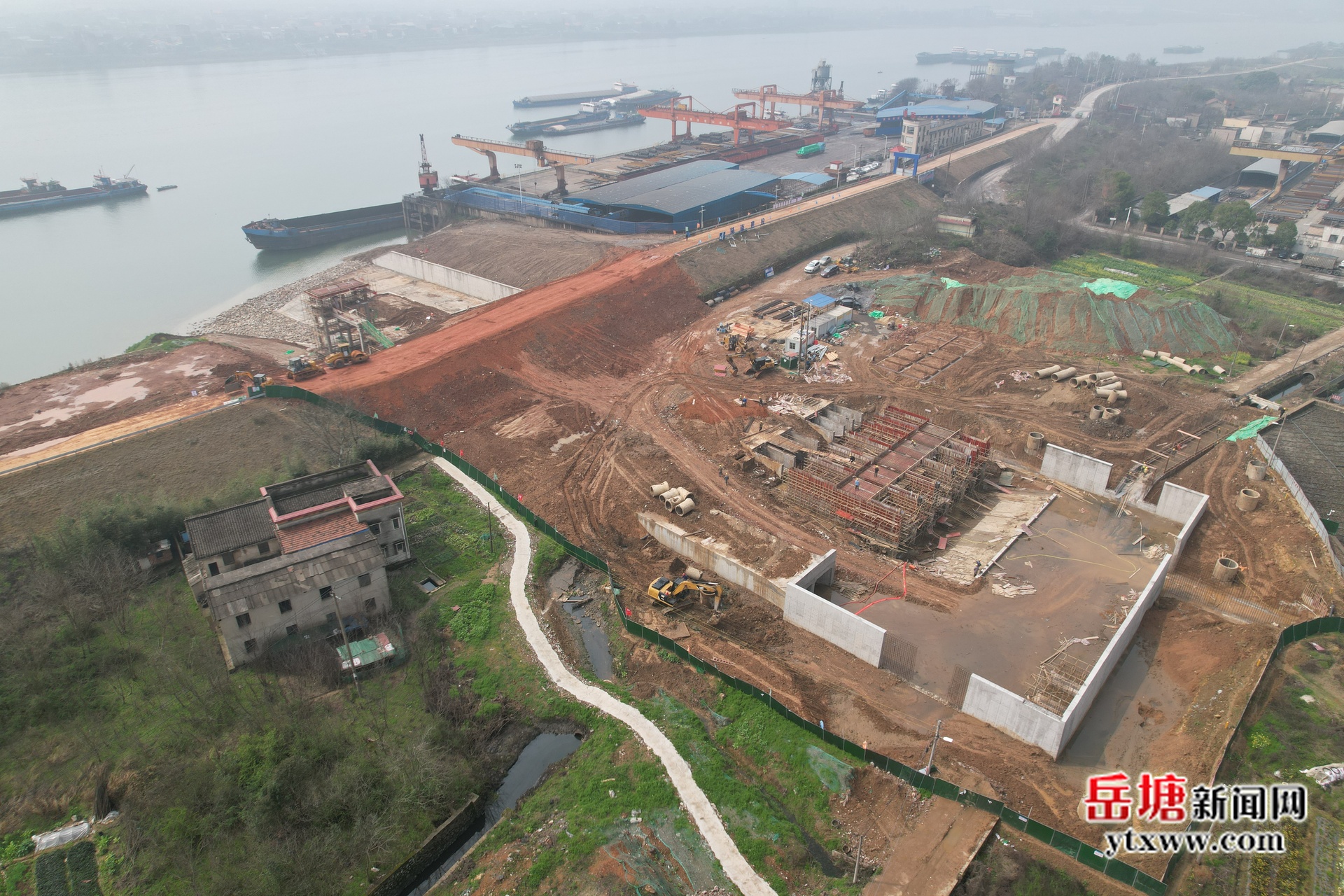 岳塘區(qū)霞城片區(qū)排澇能力提升工程建設(shè)穩(wěn)步推進(jìn)