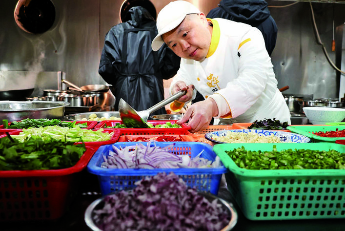 【湘潭日報】大廚坊：山野真食材，地道荷塘味