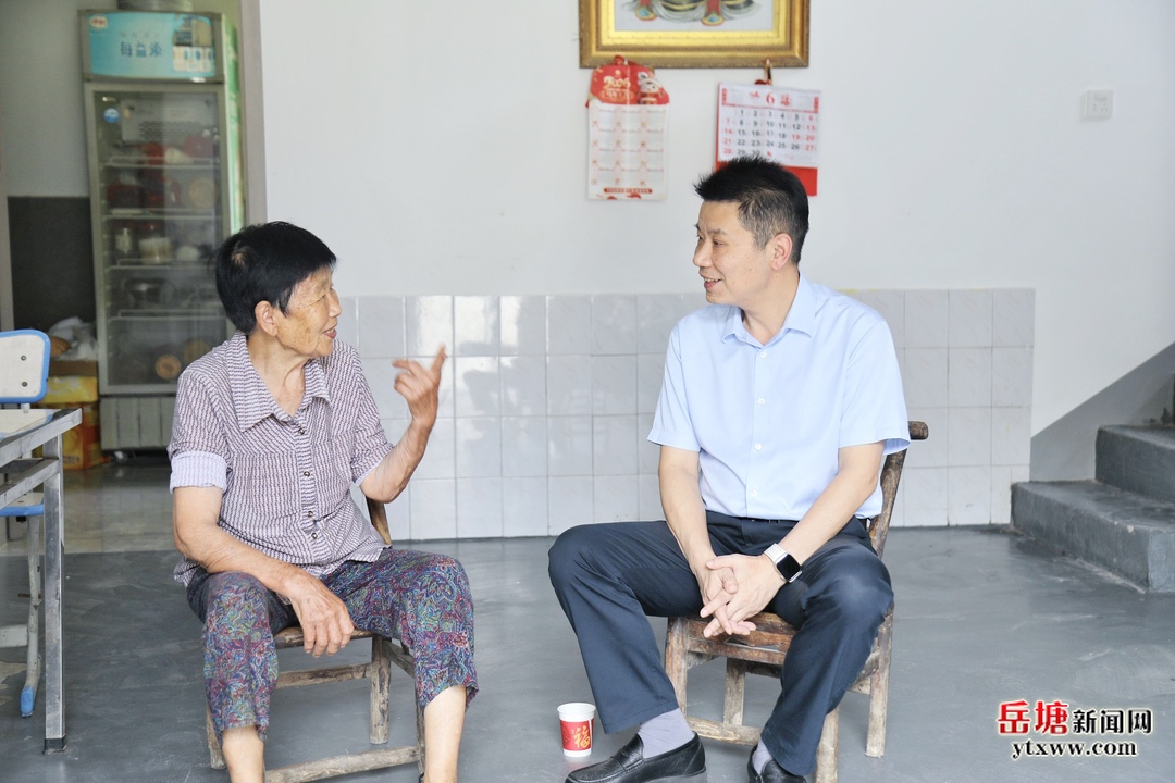 曾志君开展“七一”走访慰问和“四不两直”安全生产督查