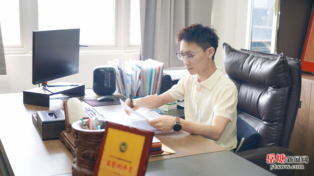 两会进行时·代表风采｜龙乾：以技育人守初心 躬身履职践使命