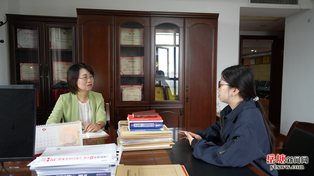两会进行时・代表风采｜董旭辉：扎根法治一线 忠实为民履职