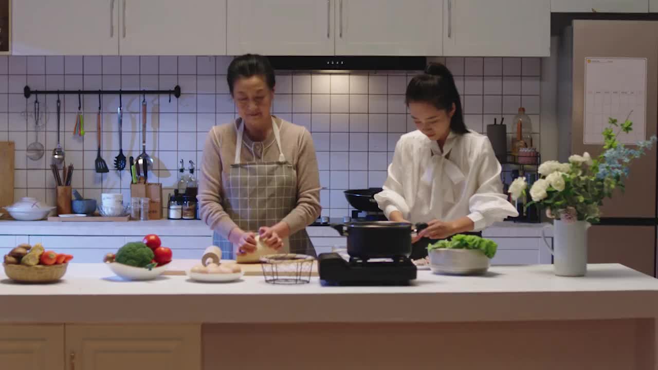 公益广告《面》——守住清廉，团团圆圆