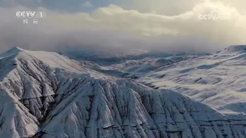 《高原之上》 第5集 綠水青山