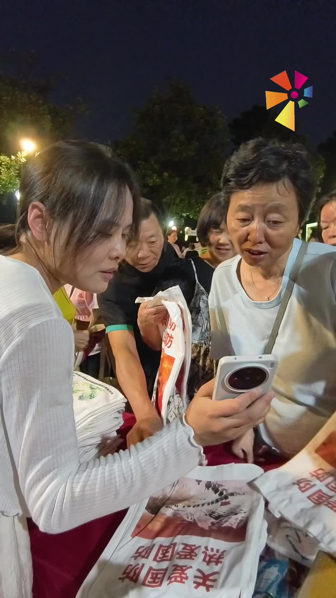 岳塘区：线上线下齐发力 国防教育入人心