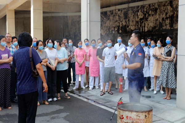 岳塘消防深入湘潭市婦幼保健院開展消防安全知識(shí)培訓(xùn)