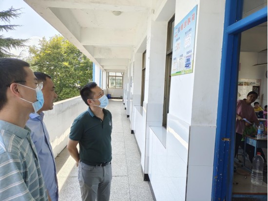 昭山鎮(zhèn)：開學首日開展校園安全檢查 筑牢學生安全防線