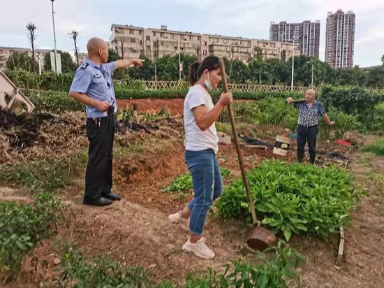 葩金社區(qū)：向秸稈焚燒行為“宣戰(zhàn)”