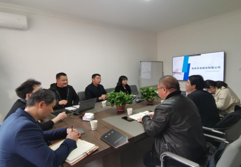 岳塘區(qū)科工信局深入企業(yè)開展走訪服務(wù)