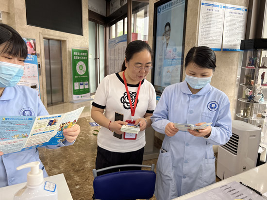 書院路街道開展禁毒“五進”系列之進場所活動