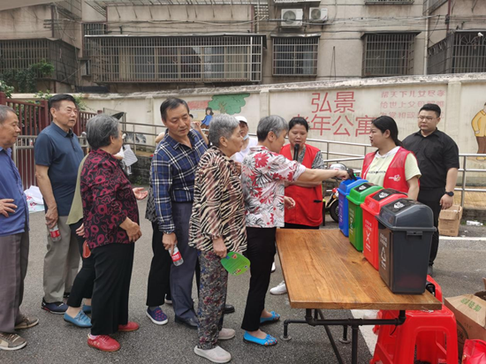 建設(shè)路社區(qū)：垃圾分類主題宣傳活動(dòng)走進(jìn)居民小區(qū)