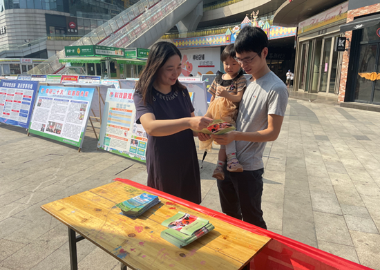 霞光社區(qū)開展科普知識宣傳活動