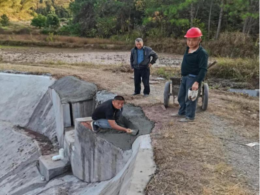 昭山鎮(zhèn)：推進河長制落實，河道清淤在行動