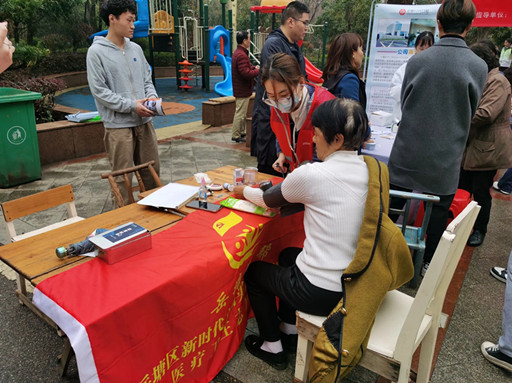 安乐社区开展义诊进社区活动
