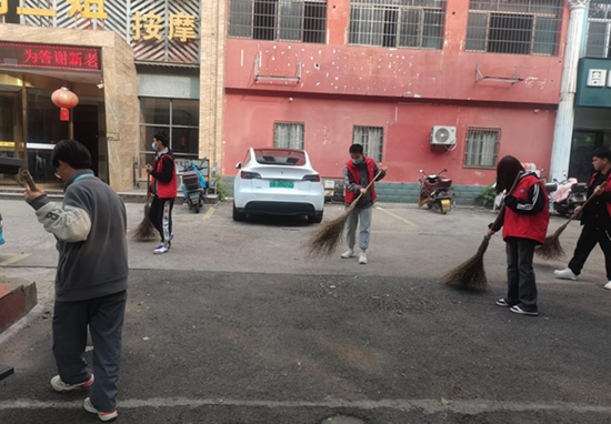 湖湘社区开展“青·趣分类”青少年生活垃圾分类行动