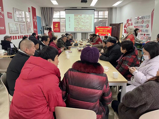 向陽社區(qū)開展“賞年畫送春聯(lián)·歡樂過大年”新時代文明實踐志愿服務活動
