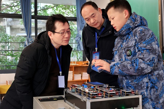 第44届湘潭市青少年科技创新大赛在岳塘区育才学校开幕