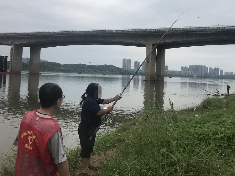 荷塘街道：志愿者助力湘江全線禁捕禁釣行動落地