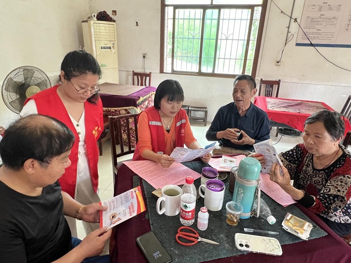 蒿塘村開(kāi)展防范打擊非法集資普法宣傳教育活動(dòng)