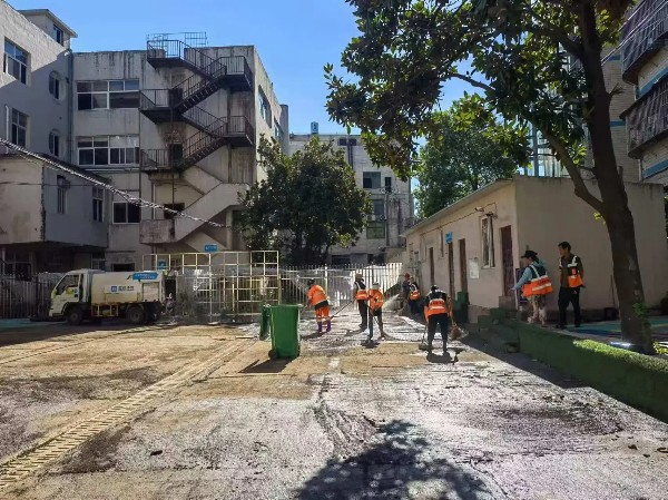 東坪街道：黨群同心齊發(fā)力  按下災(zāi)后恢復(fù)“加速鍵”