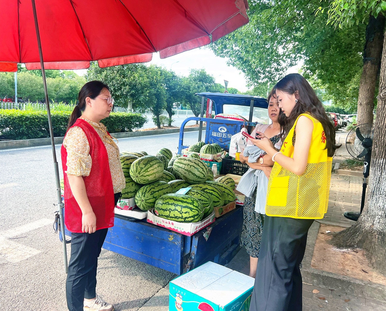 新站社區(qū)：“三長”下戶顯成效  全力守護居民“舌尖”安全