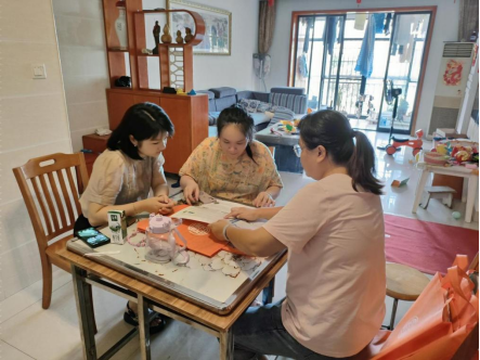 向家塘社區(qū)：法律顧問進社區(qū) 平安建設有保障