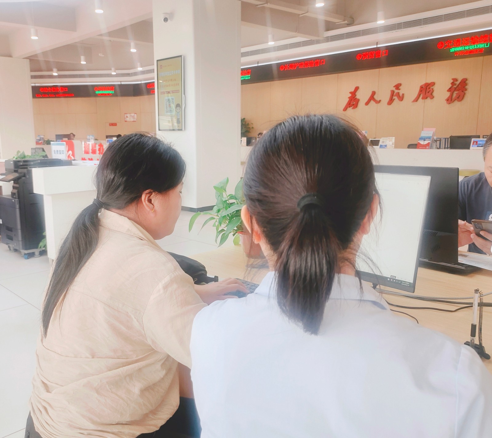 岳塘區(qū)推動開辦運輸企業(yè)“一件事”高效辦 助力審批服務(wù)再提速