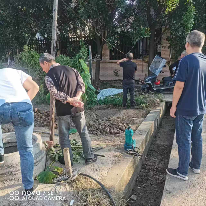 岳塘村：緊急修復水管 全力保障農田灌溉